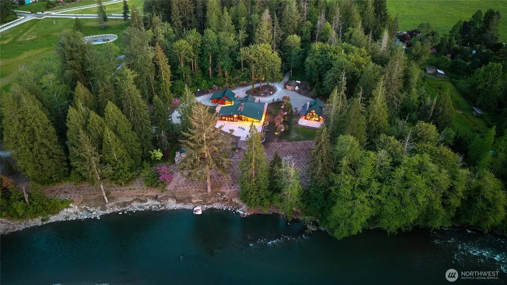 21733 Entsminger Road NE Arlington WA 98223