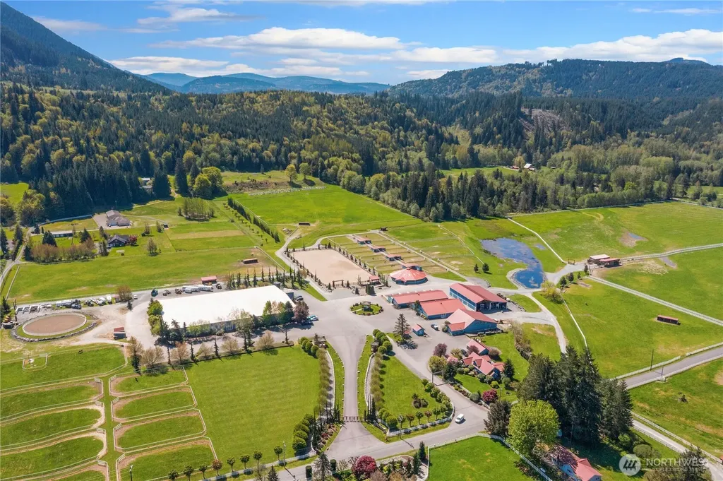 21733 Entsminger Road NE Arlington WA 98223