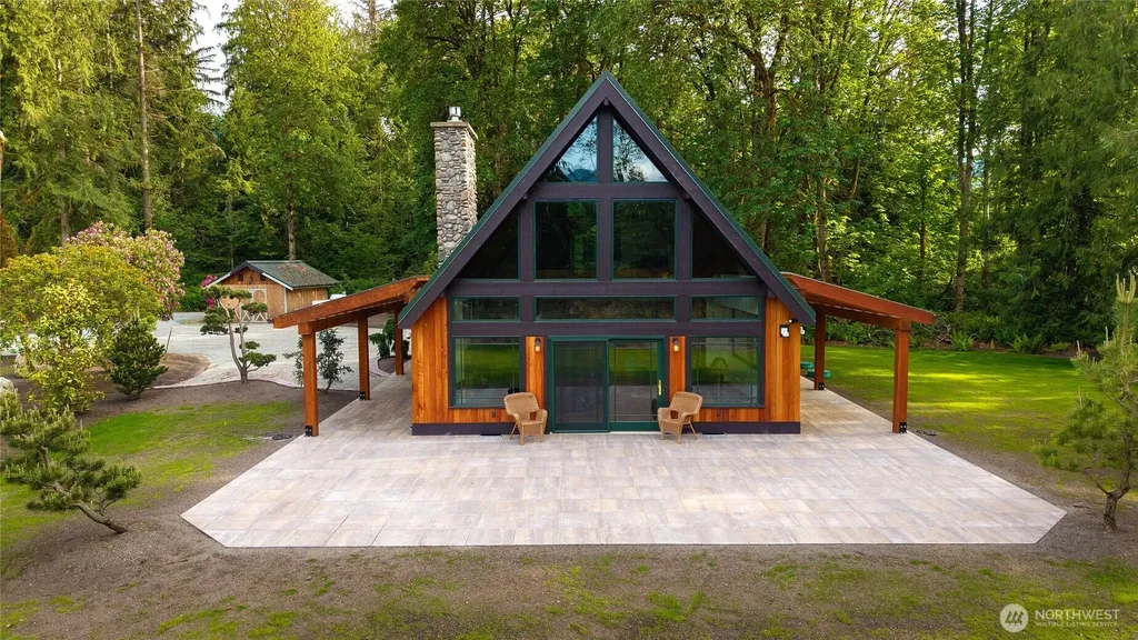 21733 Entsminger Road NE Arlington WA 98223