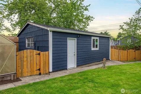 6235 S Lawrence Street Tacoma WA 98409