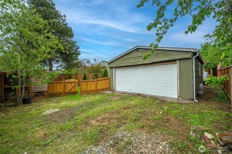 6235 S Lawrence Street Tacoma WA 98409