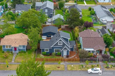6235 S Lawrence Street Tacoma WA 98409