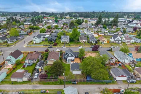 6235 S Lawrence Street Tacoma WA 98409