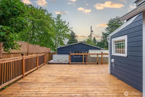 6235 S Lawrence Street Tacoma WA 98409