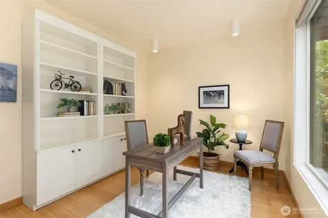 105 Lovell Avenue SW Bainbridge Island WA 98110