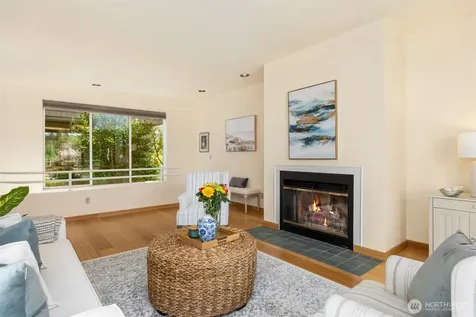 105 Lovell Avenue SW Bainbridge Island WA 98110