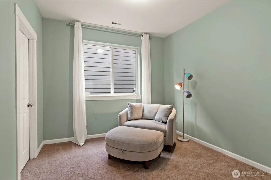 9660 15th Place SE Lake Stevens WA 98258