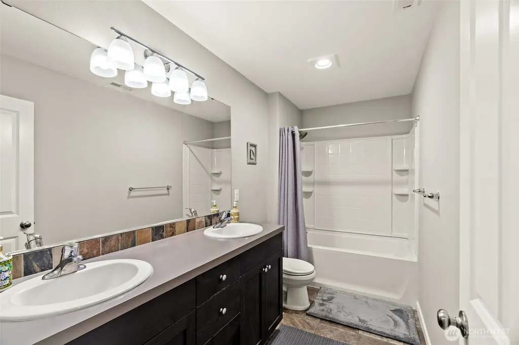 9660 15th Place SE Lake Stevens WA 98258