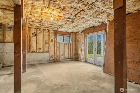 2420 Squak Mountain Loop SW Issaquah WA 98027