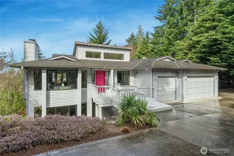 2420 Squak Mountain Loop SW Issaquah WA 98027
