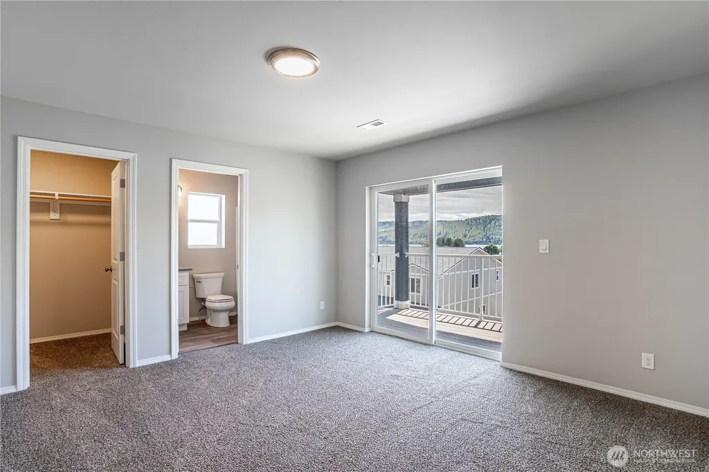 51 Phoebe Lane Manson WA 98831
