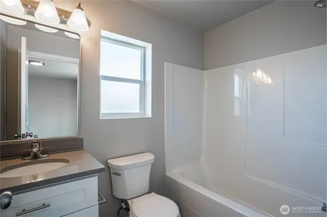 51 Phoebe Lane Manson WA 98831