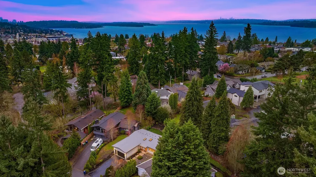 1513 3rd Place Kirkland WA 98033