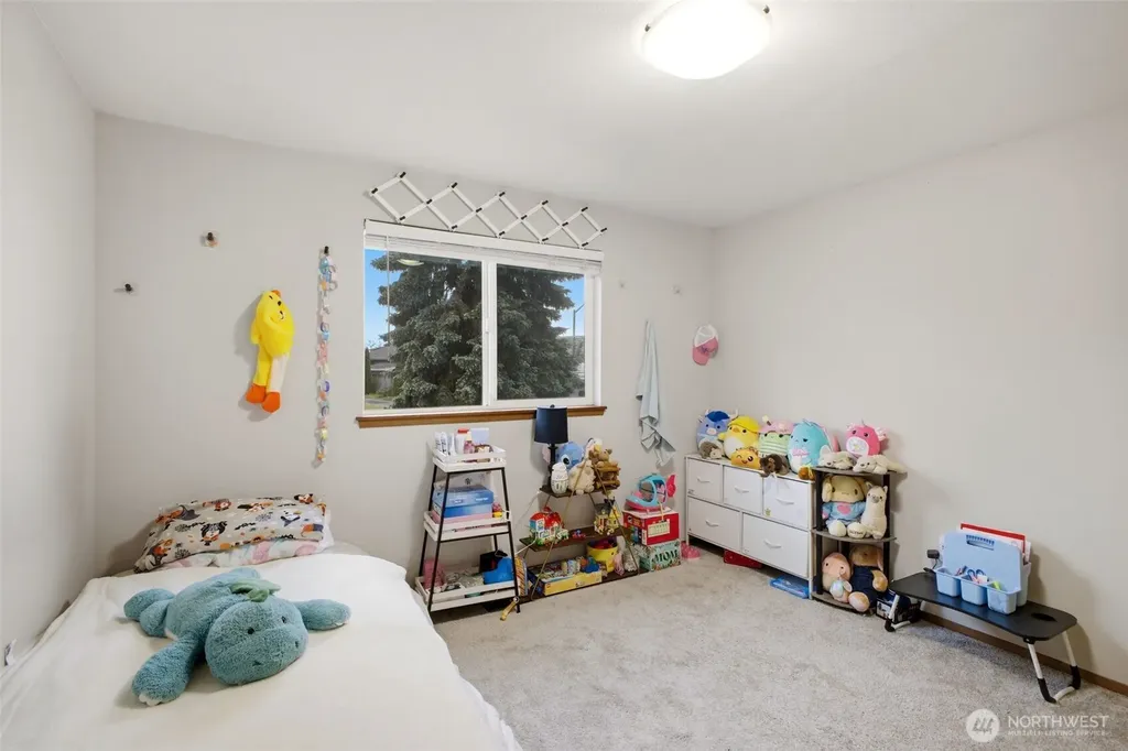 2411 T Street NW Auburn WA 98001