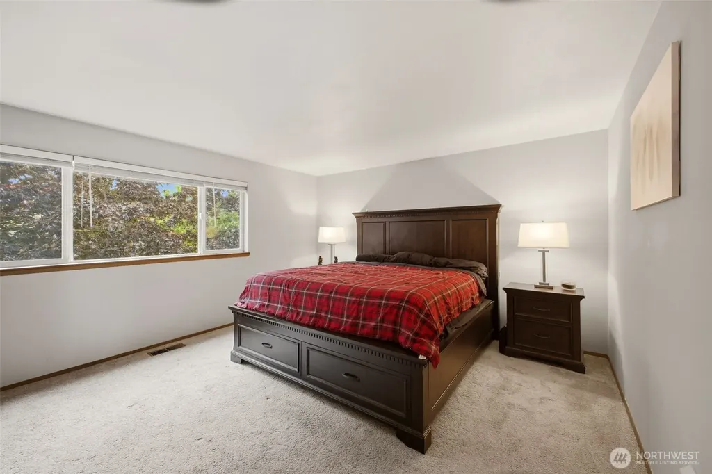 2411 T Street NW Auburn WA 98001