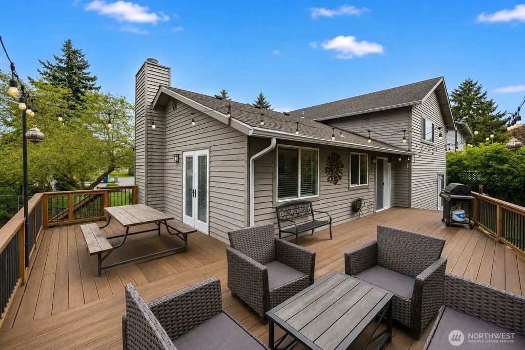 2411 T Street NW Auburn WA 98001