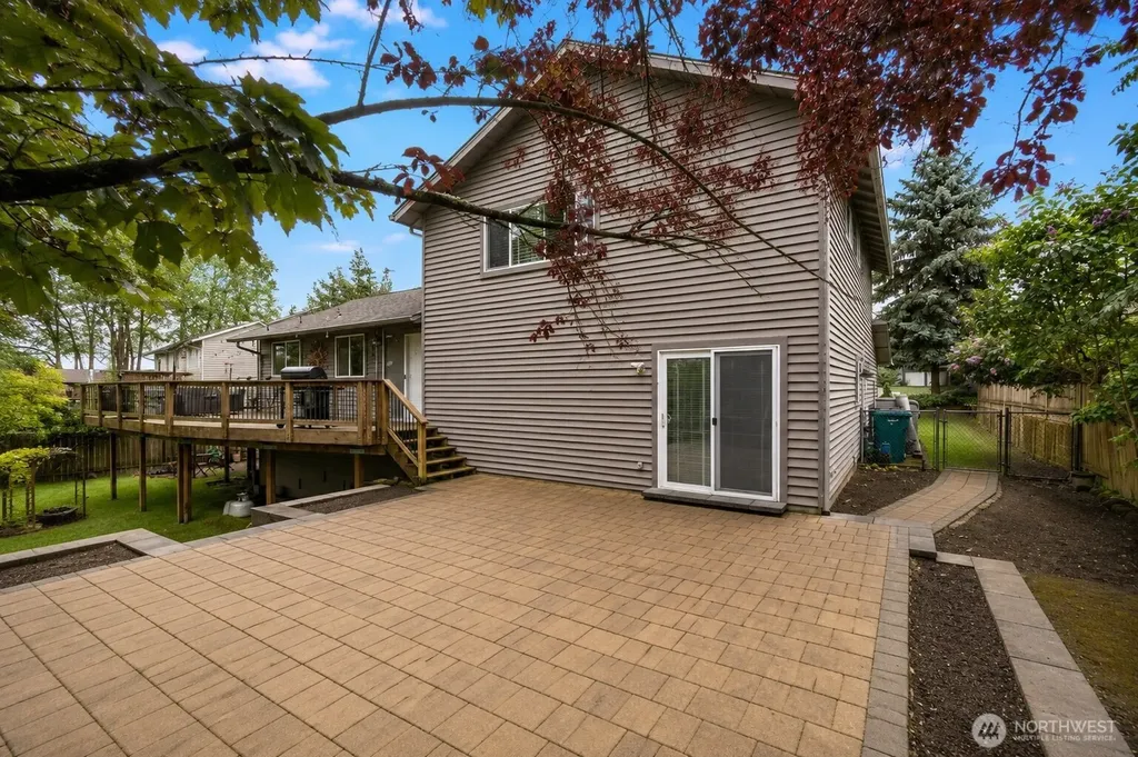 2411 T Street NW Auburn WA 98001