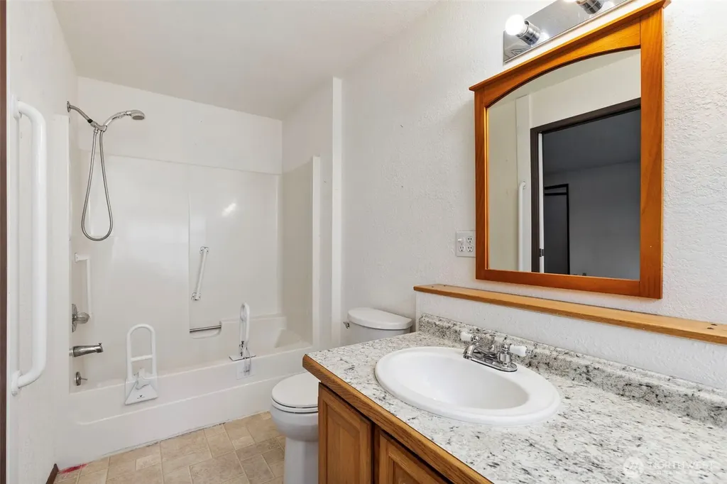 2633 Ivy Street Port Townsend WA 98368