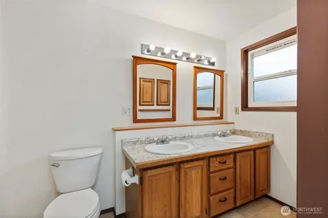 2633 Ivy Street Port Townsend WA 98368