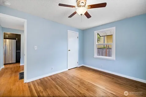 2905 E Olive Street Seattle WA 98122