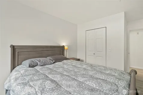 33020 10th Avenue SW Federal Way WA 98023