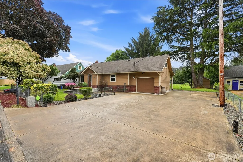 4621 Ohio Street Longview WA 98632