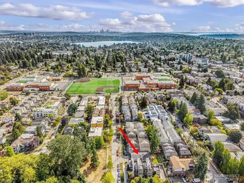 9251 N Ashworth Avenue N Seattle WA 98103