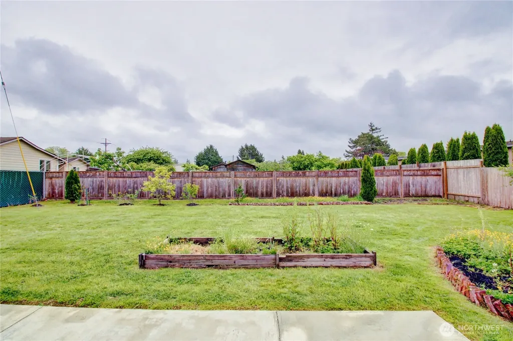 1232 S 18th Street Mount Vernon WA 98274
