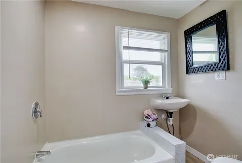 1232 S 18th Street Mount Vernon WA 98274