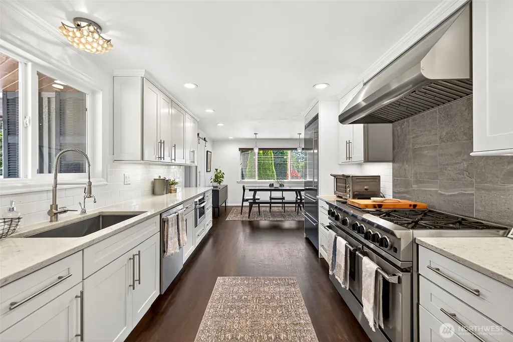 19479 Normandy Park Drive SW Normandy Park WA 98166