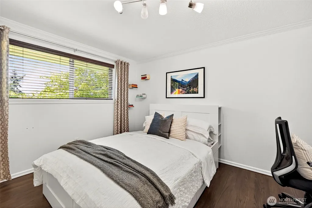 19479 Normandy Park Drive SW Normandy Park WA 98166