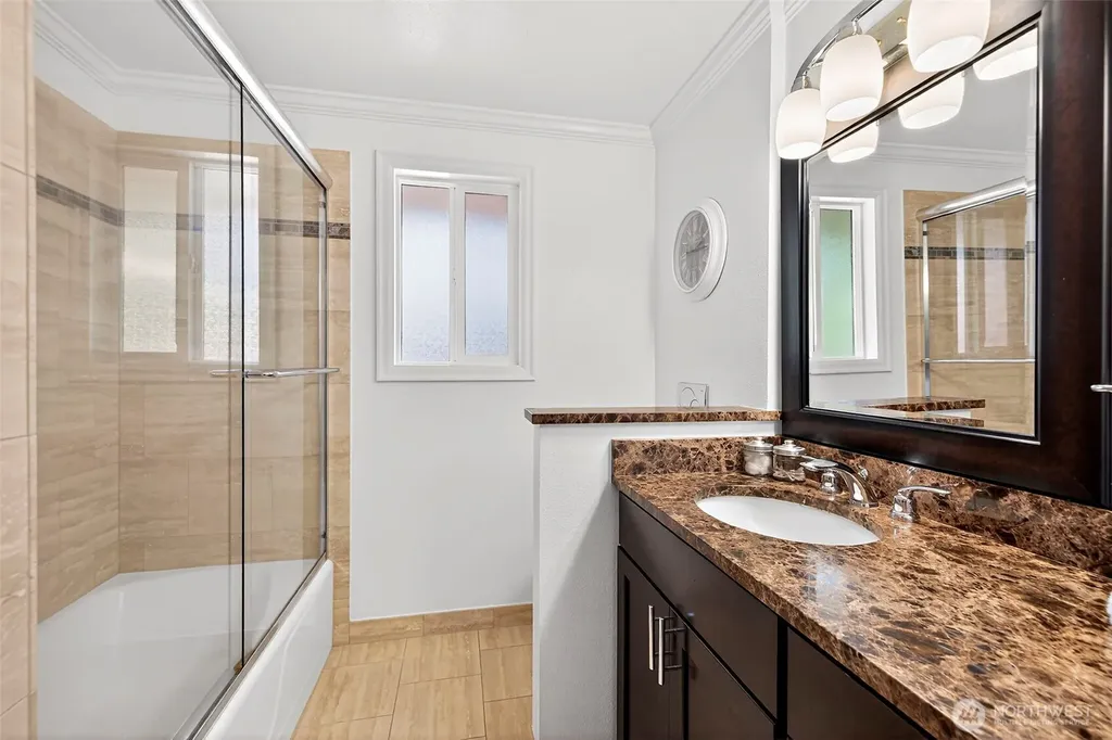 19479 Normandy Park Drive SW Normandy Park WA 98166