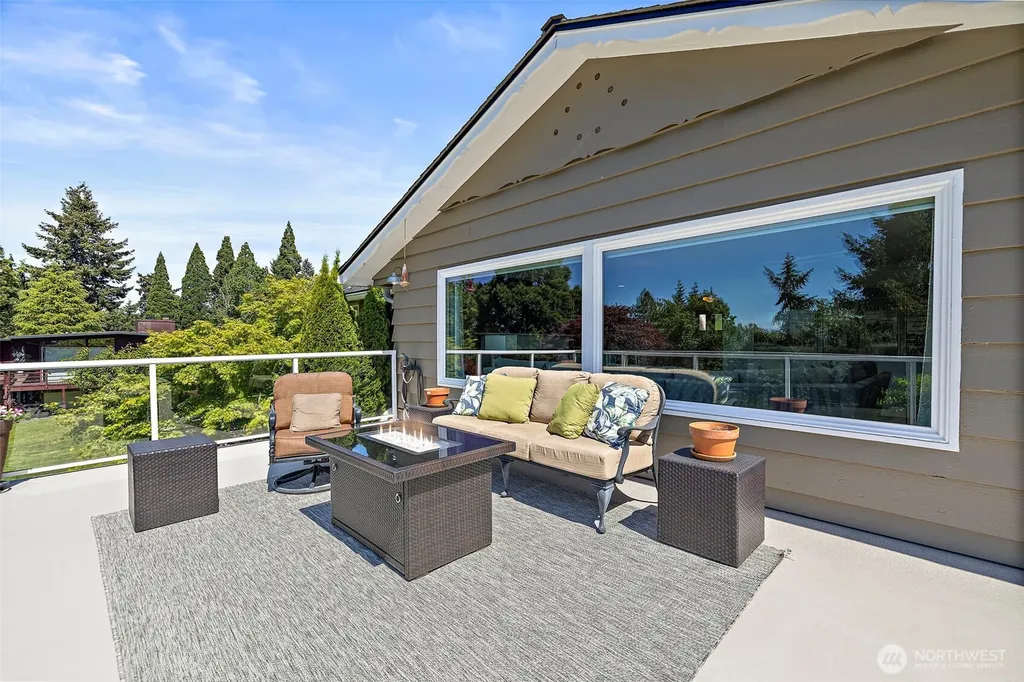 19479 Normandy Park Drive SW Normandy Park WA 98166