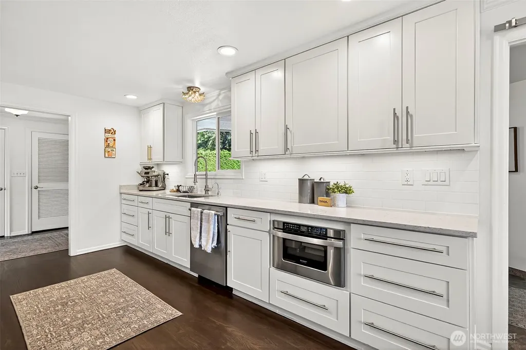 19479 Normandy Park Drive SW Normandy Park WA 98166