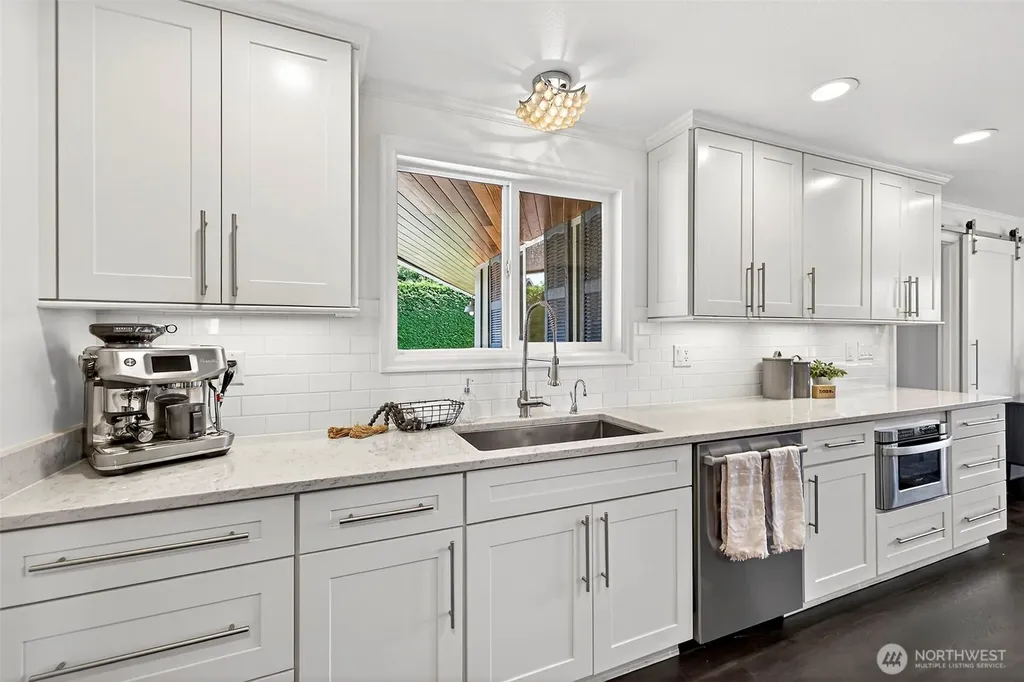 19479 Normandy Park Drive SW Normandy Park WA 98166