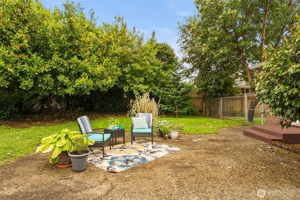 10109 Becker Drive SW Lakewood WA 98499