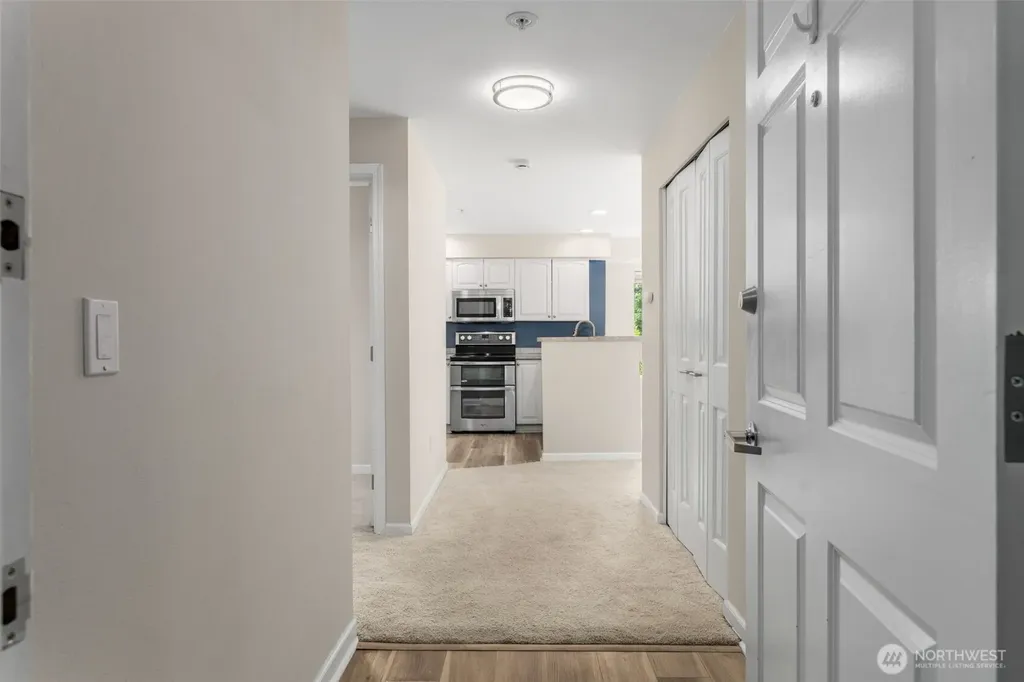 2530 15th Avenue W Seattle WA 98119