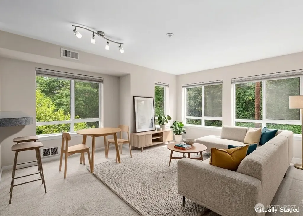2530 15th Avenue W Seattle WA 98119