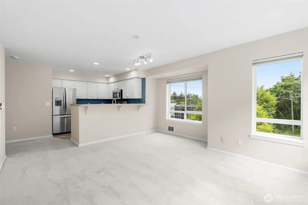 2530 15th Avenue W Seattle WA 98119