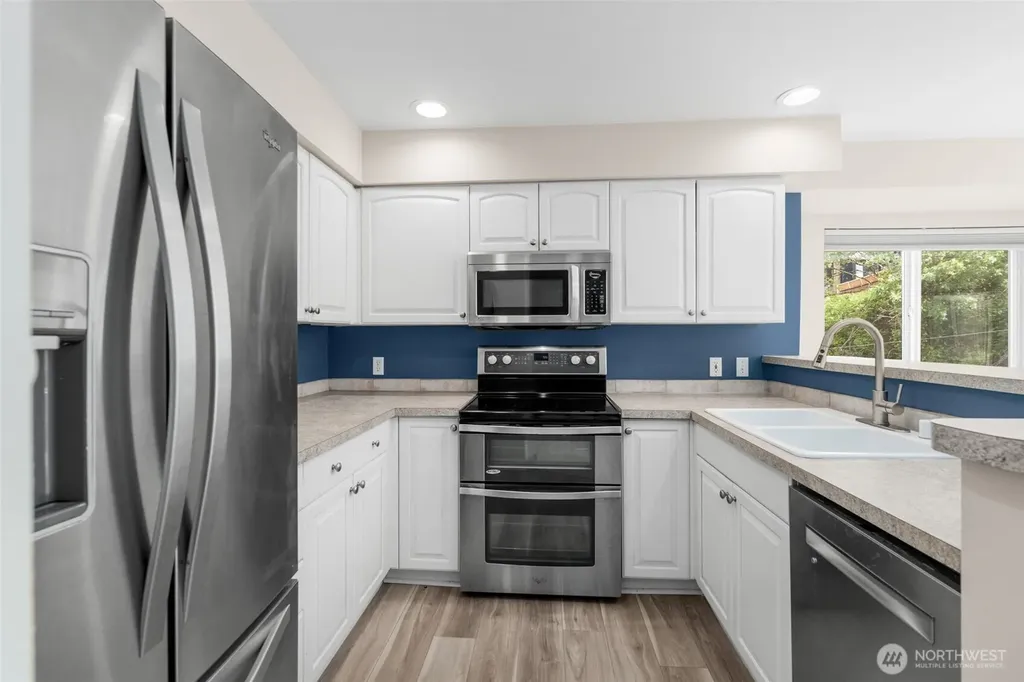 2530 15th Avenue W Seattle WA 98119
