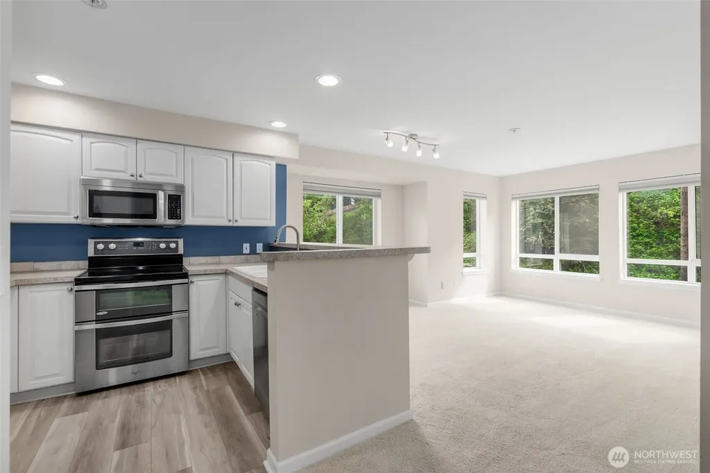 2530 15th Avenue W Seattle WA 98119