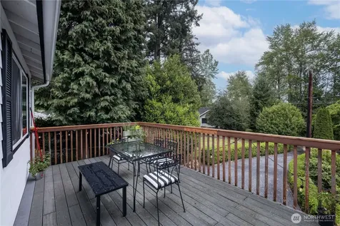 428 W Davies Loop Lake Stevens WA 98258