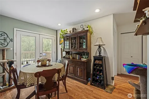 428 W Davies Loop Lake Stevens WA 98258