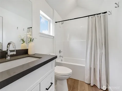 8126 12th Avenue SW Seattle WA 98106