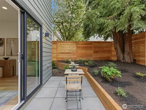 8126 12th Avenue SW Seattle WA 98106