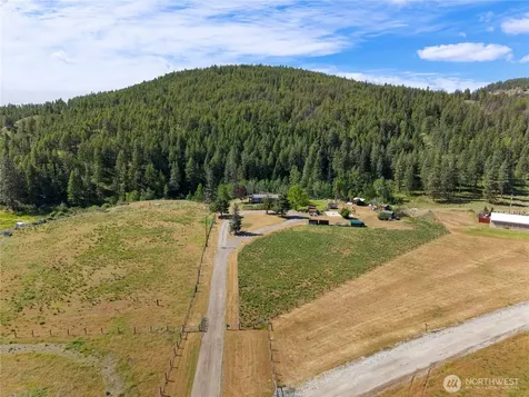 1574 Pine Creek Tonasket WA 98855