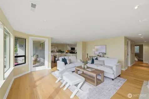 3016 N Narrows Drive Tacoma WA 98407