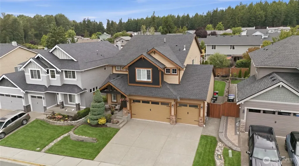 11121 172nd St Court E Puyallup WA 98374