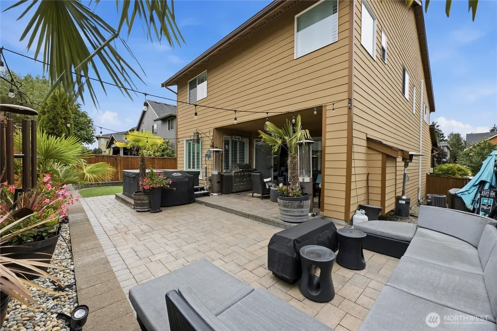 11121 172nd St Court E Puyallup WA 98374