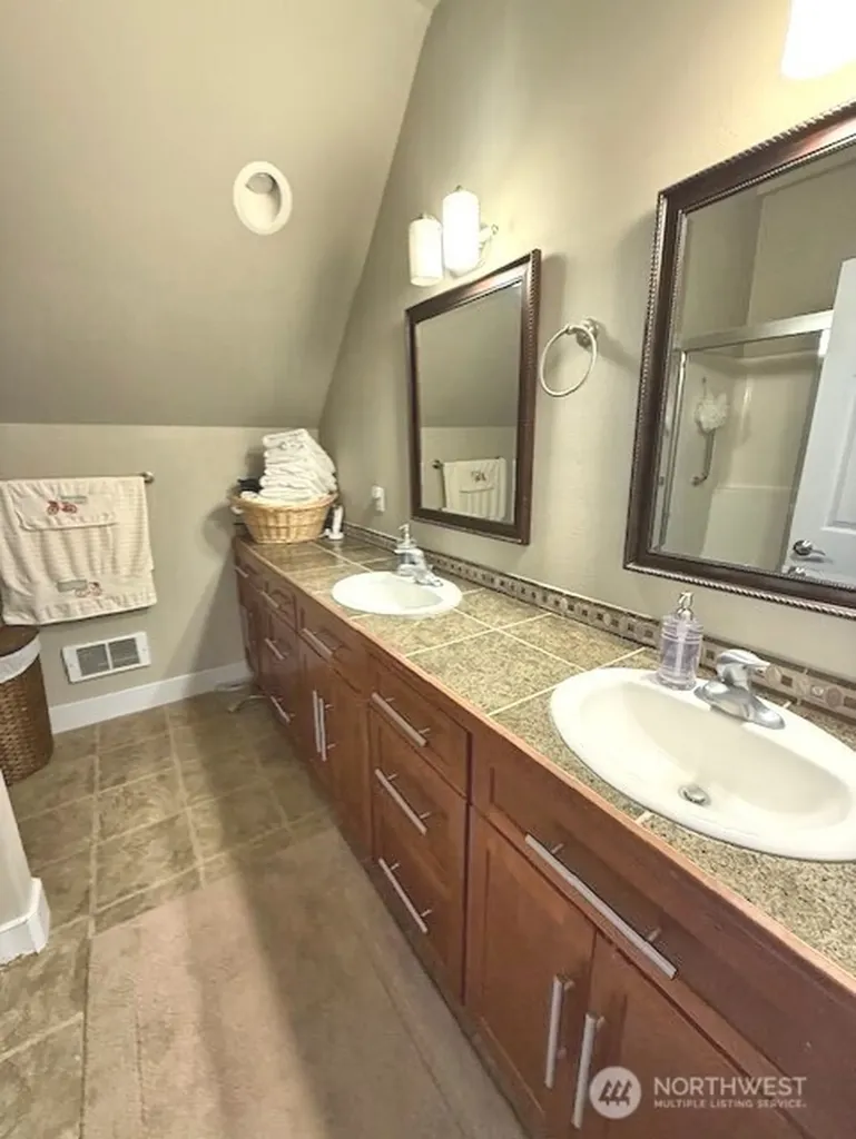 477 Broadmoor Court SW Ocean Shores WA 98569